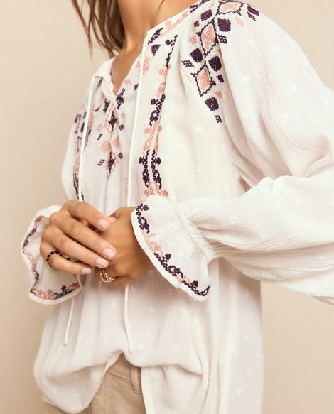 Blusa bordada